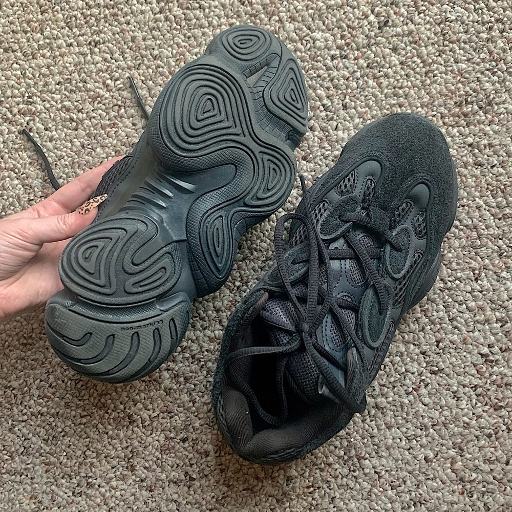 **SOLD** Yeezy 500’s in Utility Black